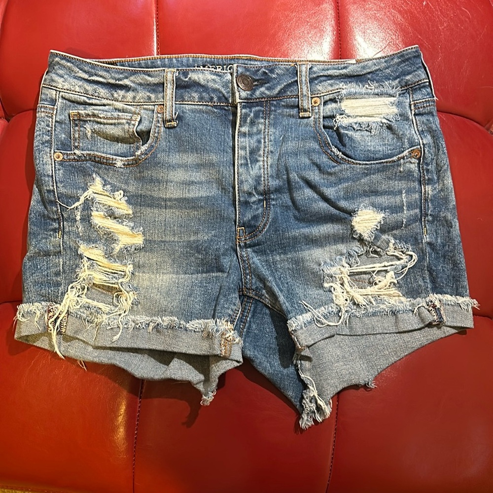Tom girl, distressed, jean shorts